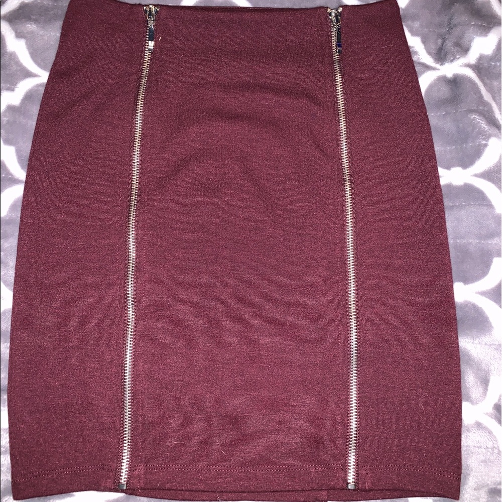 Forever 21 pencil skirt maroon/S with two zippers